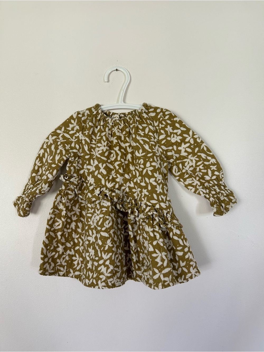 Rylee + Cru Hazel Dress- Ditsy Floral Gold print 3-6 Months
